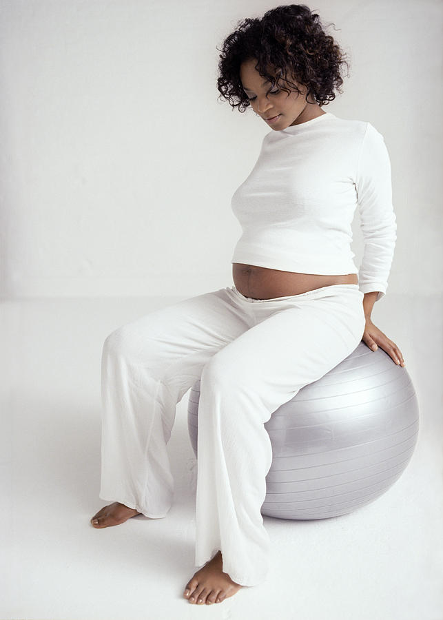 How to Use a Swiss Ball in Pregnancy and Labour